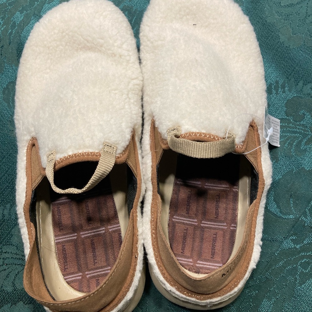 Merrell Size 8 clogs